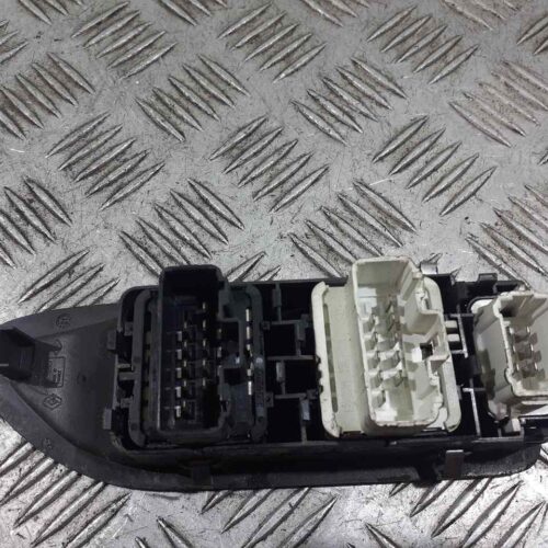 MANDO ELEVALUNAS DELANTERO IZQUIERDO  RENAULT LAGUNA II (BG0) Authentique   |   0.01 – …