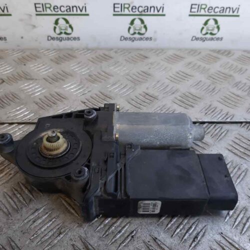 MOTOR ELEVALUNAS DELANTERO IZQUIERDO VOLKSWAGEN PASSAT BERLINA (3B3) 1.9 TDI   |   0.00 – 0.05