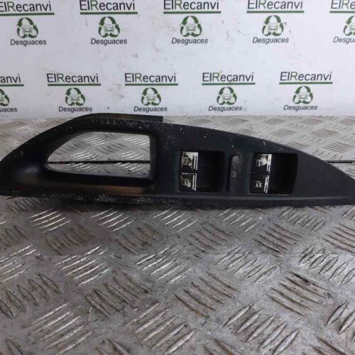 MANDO ELEVALUNAS DELANTERO IZQUIERDO  SEAT ALTEA (5P1) Reference   |   03.04 – 12.09