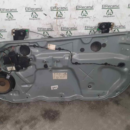 ELEVALUNAS DELANTERO DERECHO VOLKSWAGEN POLO (9N3) Highline   |   01.07 – 12.08