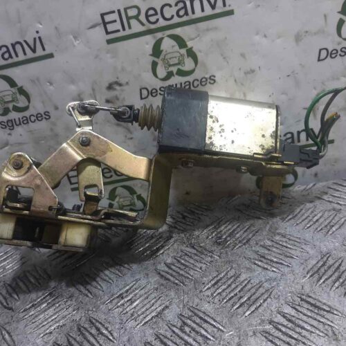 CERRADURA PUERTA DELANTERA IZQUIERDA  RENAULT 18 GTL Variable 4X4   |   08.83 – …