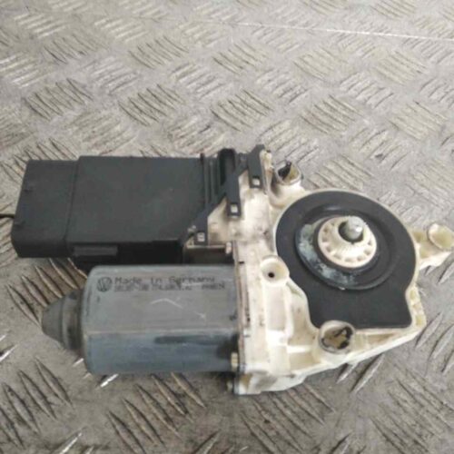 MOTOR ELEVALUNAS DELANTERO IZQUIERDO VOLKSWAGEN GOLF IV BERLINA (1J1) 1.6   |   0.97 – …