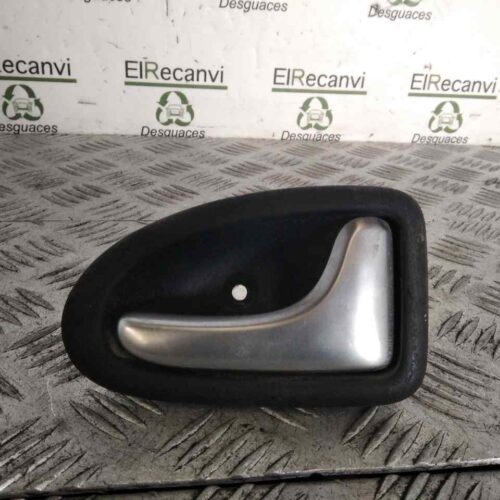 MANETA INTERIOR DELANTERA DERECHA RENAULT CLIO II FASE II (B/CB0) 1.2   |   0.01 – …