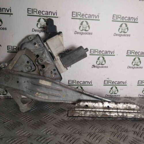 ELEVALUNAS TRASERO DERECHO TOYOTA COROLLA (E12) 2.0 D-4D Linea Luna Berlina   |   10.01 – …