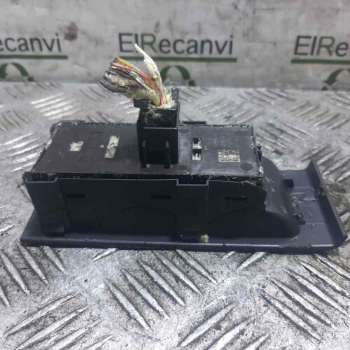 MANDO ELEVALUNAS DELANTERO IZQUIERDO  SEAT TOLEDO (KG3) Connect   |   06.15 – 12.16