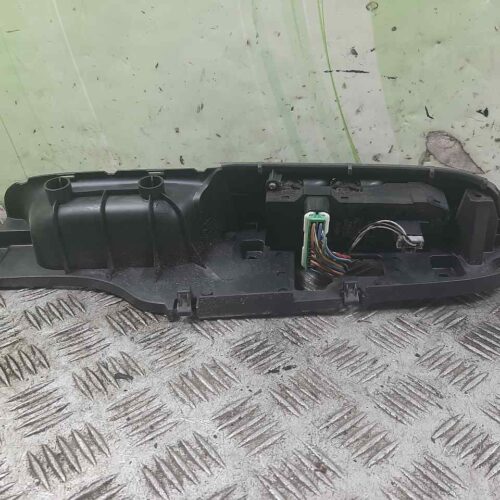 MANDO ELEVALUNAS DELANTERO IZQUIERDO  HONDA JAZZ (GD1/5) 1.4 LS   |   01.02 – 12.07