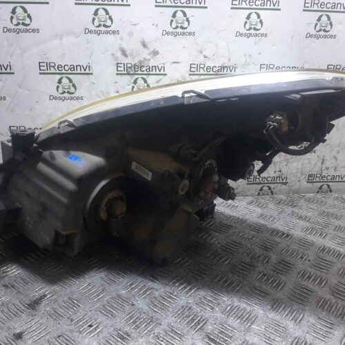 FARO DERECHO TOYOTA COROLLA VERSO (R1) 1.8 Luna   |   02.04 – 12.09