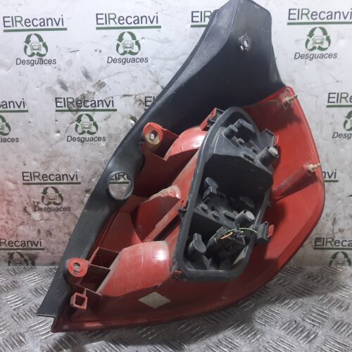 PILOTO TRASERO IZQUIERDO RENAULT CLIO III Authentique   |   01.07 – 12.10