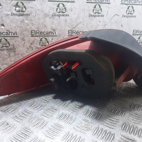 PILOTO TRASERO DERECHO PEUGEOT 206 BERLINA XS   |   05.04 – 12.06