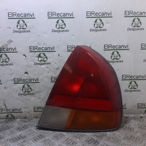 PILOTO TRASERO DERECHO MITSUBISHI CARISMA BERLINA 4 (DA0) 1600 GL   |   06.99 – …