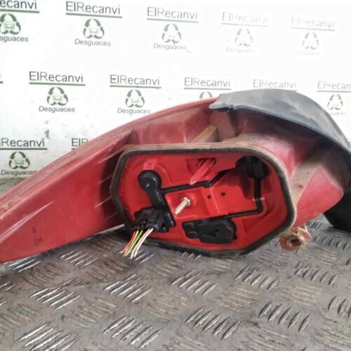 PILOTO TRASERO DERECHO PEUGEOT 206 BERLINA XS   |   06.98 – 12.00