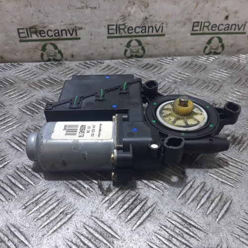 MOTOR ELEVALUNAS DELANTERO IZQUIERDO VOLKSWAGEN POLO (9N1) Highline   |   11.01 – 12.05