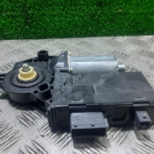 MOTOR ELEVALUNAS DELANTERO IZQUIERDO PEUGEOT 307 (S1) XS   |   04.01 – 12.05