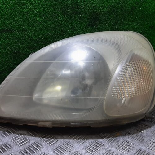 FARO IZQUIERDO TOYOTA YARIS (NCP1/NLP1/SCP1) 1.0 Linea Luna   |   08.99 – 12.00
