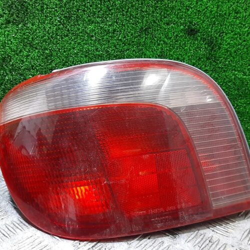 PILOTO TRASERO IZQUIERDO TOYOTA YARIS (NCP1/NLP1/SCP1) 1.0 Linea Luna   |   08.99 – 12.00