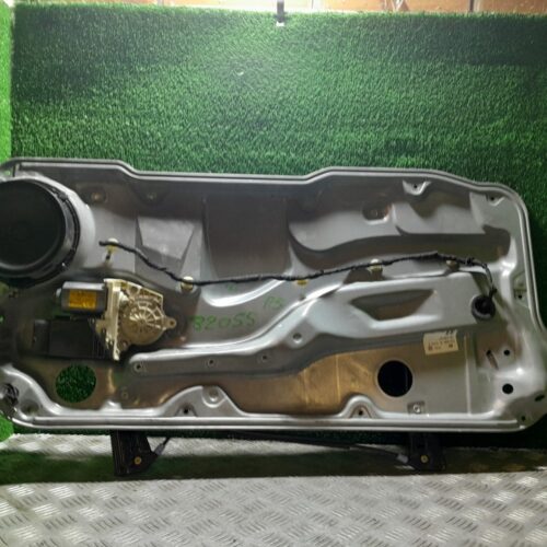 ELEVALUNAS DELANTERO IZQUIERDO VOLKSWAGEN GOLF IV BERLINA (1J1) GTI   |   12.00 – 12.03