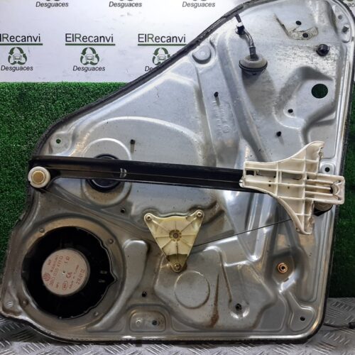 ELEVALUNAS TRASERO DERECHO VOLKSWAGEN PASSAT BERLINA (3B3) Advance   |   10.03 – 12.05