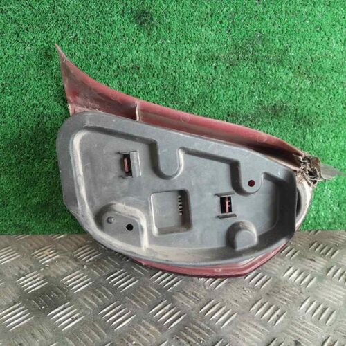 PILOTO TRASERO IZQUIERDO CITROEN C5 BERLINA 2.0 HDi SX   |   03.01 – 12.01