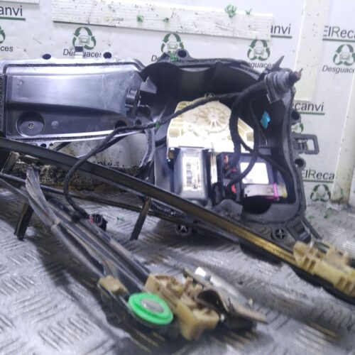 ELEVALUNAS DELANTERO DERECHO SEAT LEON (1P1) Comfort Limited   |   04.07 – …