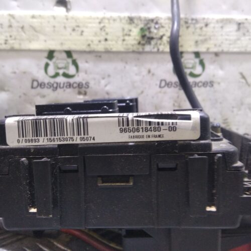 CAJA RELES / FUSIBLES CITROEN XSARA PICASSO 1.6 16V Exclusive   |   09.05 – 12.11