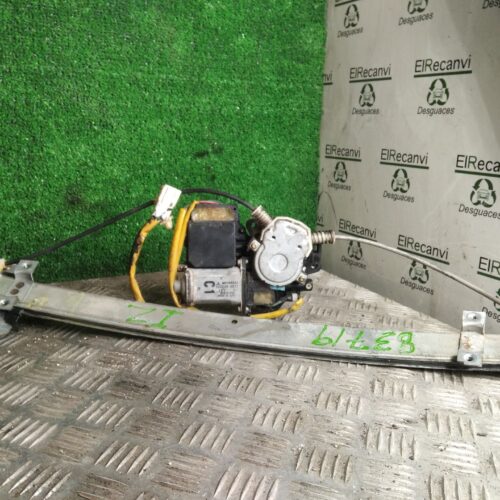 ELEVALUNAS DELANTERO IZQUIERDO MITSUBISHI SPACE WAGON (N80/N90) 2,4 GLX | 10.98 – 12.00