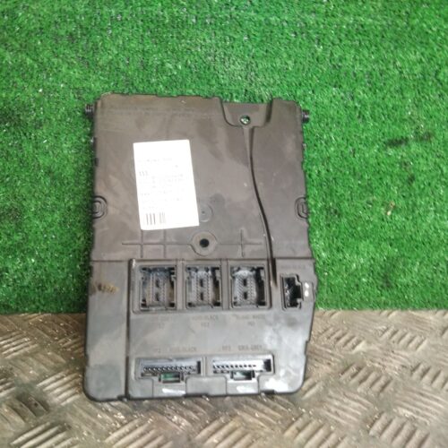 CAJA RELES / FUSIBLES RENAULT MEGANE II BERLINA 5P Confort Authentique   |   07.02 – 12.05