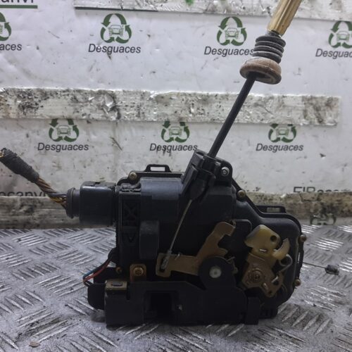 CERRADURA PUERTA DELANTERA DERECHA SEAT LEON (1M1) Last Edition   |   10.05 – 12.06