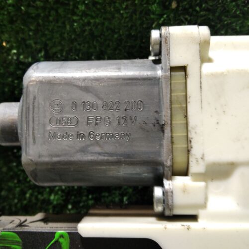 MOTOR ELEVALUNAS DELANTERO IZQUIERDO PEUGEOT 407 SW ST Confort   |   05.04 – 12.07