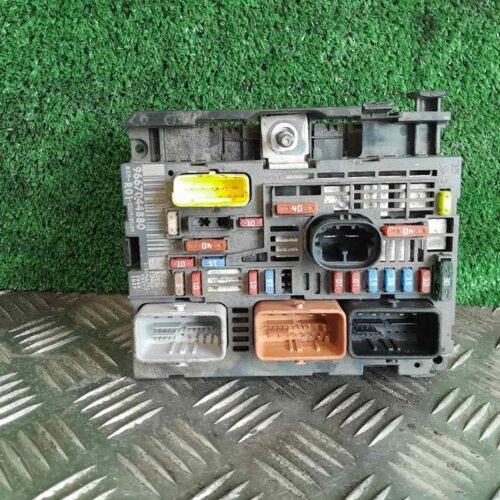 CAJA RELES / FUSIBLES CITROEN C4 GRAND PICASSO Exclusive   |   10.06 – 12.11