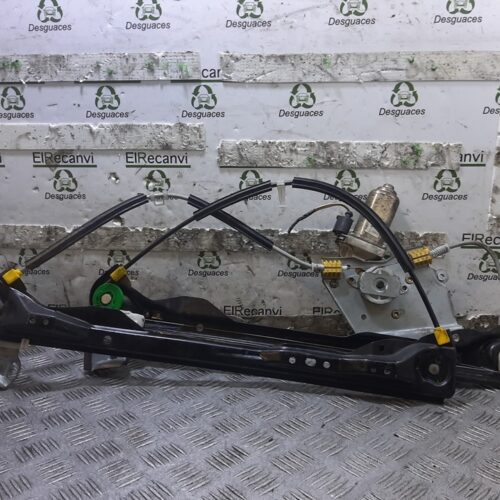 ELEVALUNAS DELANTERO IZQUIERDO FORD FOCUS BERLINA (CAK) Ambiente   |   08.98 – 12.04