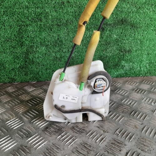 CERRADURA PUERTA TRASERA DERECHA MAZDA 3 LIM. (BL) Luxury | 02.09 – 12.13