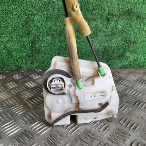 CERRADURA PUERTA TRASERA IZQUIERDA MAZDA 3 LIM. (BL) Luxury | 02.09 – 12.13