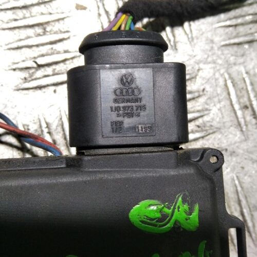 CERRADURA PUERTA DELANTERA IZQUIERDA AUDI A6 AVANT (4B5) 2.5 TDI   |   0.98 – …
