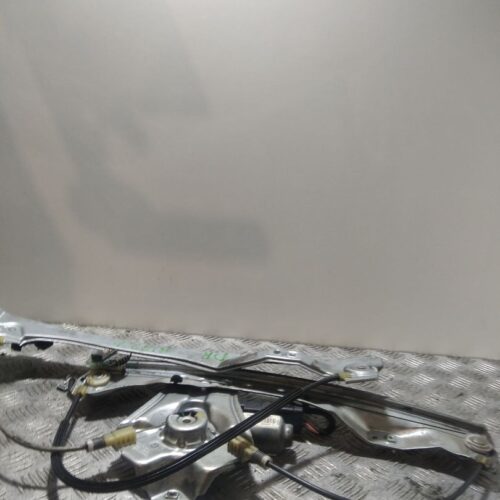 ELEVALUNAS DELANTERO DERECHO RENAULT CLIO III Confort Dynamique   |   09.05 – 12.06