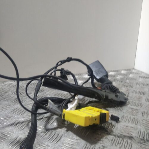 PRETENSOR AIRBAG IZQUIERDO BMW SERIE 5 BERLINA (E60) 520d   |   09.07 – 12.10