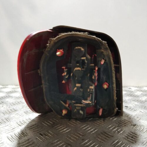 PILOTO TRASERO DERECHO VOLKSWAGEN POLO BERLINA (6N2) Trendline | 10.99 – 12.01