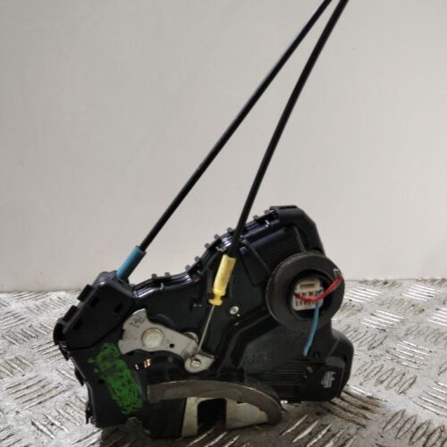 CERRADURA PUERTA DELANTERA DERECHA TOYOTA VERSO Active   |   02.09 – 12.13