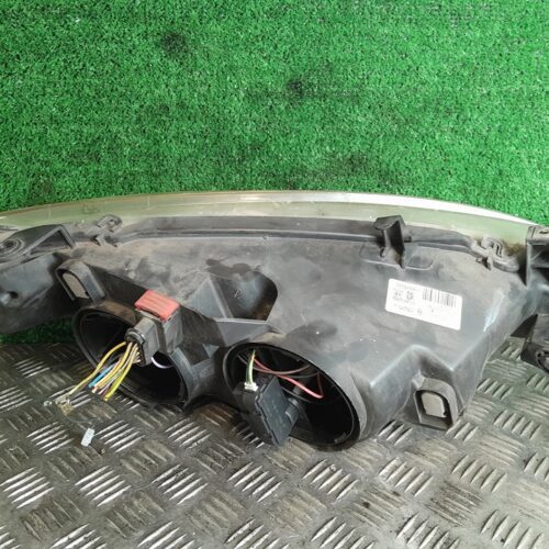 FARO IZQUIERDO PEUGEOT 307 (S1) XR   |   04.01 – 12.04