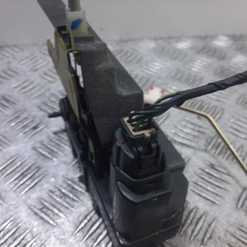 CERRADURA PUERTA TRASERA DERECHA SSANGYONG KYRON 200 Xdi Limited   |   10.05 – 12.11