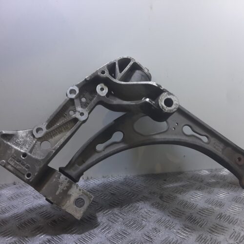 BRAZO SUSPENSION INFERIOR DELANTERO DERECHO VOLKSWAGEN GOLF VI (5K1) Advance   |   09.08 – 12.10