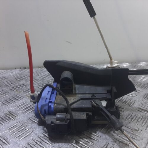 CERRADURA PUERTA TRASERA DERECHA AUDI A8 (D2) 2.5 TDI | 10.98 – 12.00