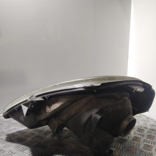 FARO DERECHO NISSAN PRIMASTAR (X83) Avantour 7 asientos, batalla corta 2,76t   |   07.04 – …