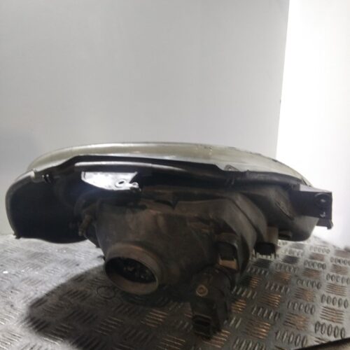 FARO IZQUIERDO NISSAN PRIMASTAR (X83) Avantour 7 asientos, batalla corta 2,76t   |   07.04 – …