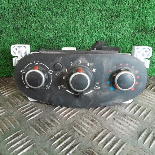 MANDO CALEFACCION / AIRE ACONDICIONADO DACIA DOKKER Access   |   05.15 – 12.20