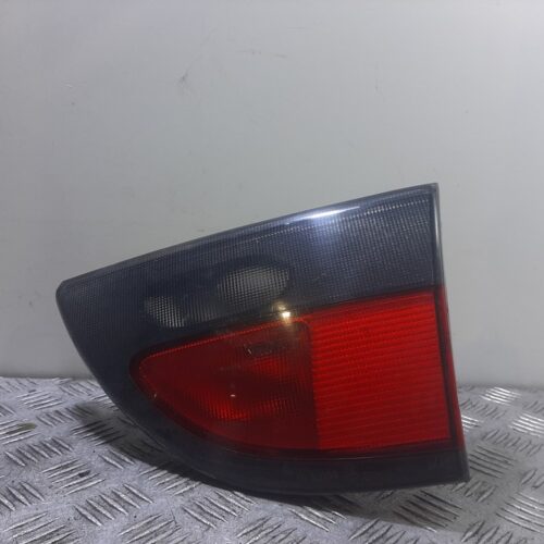 PILOTO TRASERO DERECHO INTERIOR RENAULT MEGANE I CLASSIC (LA0) 1.9 dTi Alize   |   06.97 – 12.01