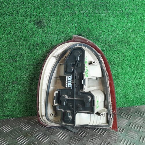 PILOTO TRASERO DERECHO OPEL CORSA B Base (E)   |   09.97 – 12.98