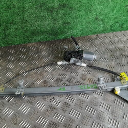 ELEVALUNAS DELANTERO DERECHO NISSAN NOTE (E11E) Acenta   |   01.06 – 12.12