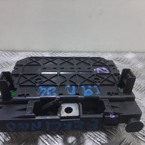 CAJA RELES / FUSIBLES CITROEN BERLINGO 1.6 16V Leader   |   12.00 – 12.02