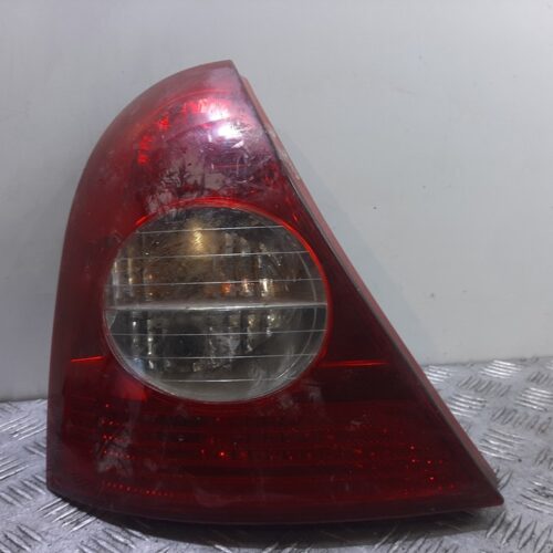 PILOTO TRASERO IZQUIERDO RENAULT CLIO II FASE II (B/CB0) Authentique   |   06.01 – 12.08