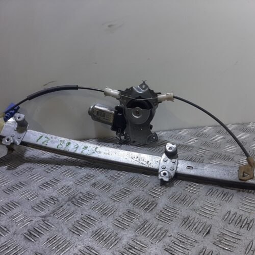 ELEVALUNAS DELANTERO IZQUIERDO NISSAN ALMERA (N16/E) Acenta   |   12.02 – 12.04